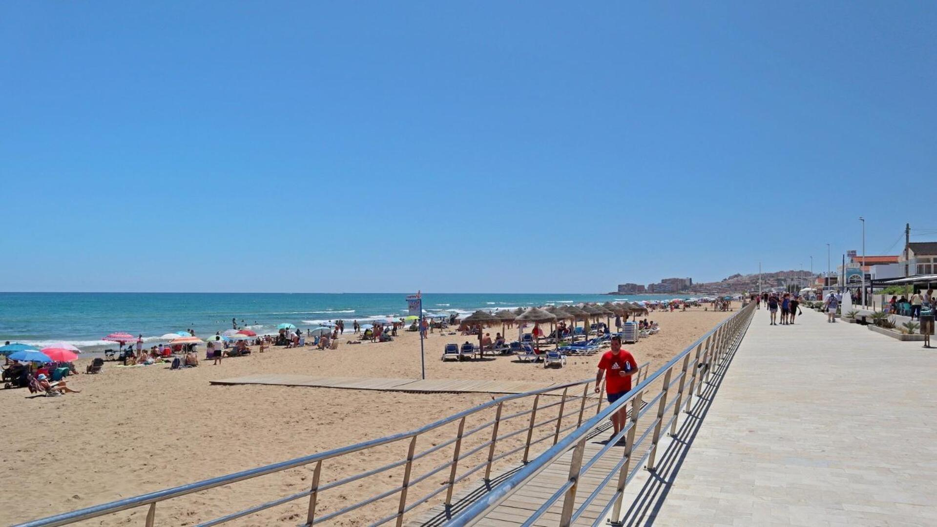 Apartament Ricardo La Mata Torrevieja Kültér fotó