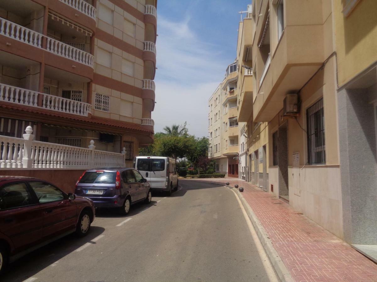 Apartament Ricardo La Mata Torrevieja Kültér fotó